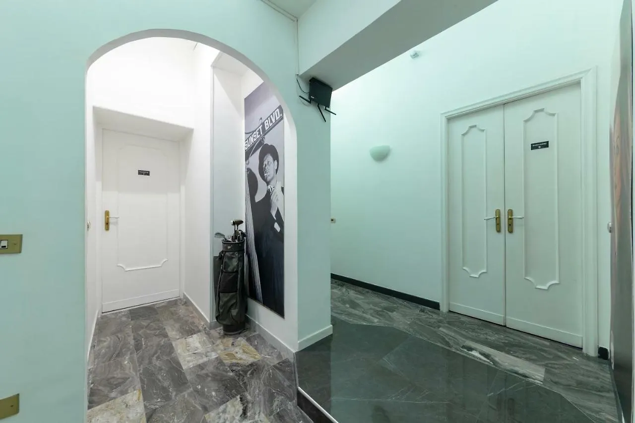 Hotel Il Ventre di Napoli Broggia 2*,  Italia