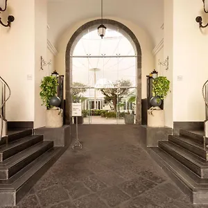 Palazzo Caracciolo **** Napels