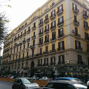 Be Italian Flat Bovio *** Napels